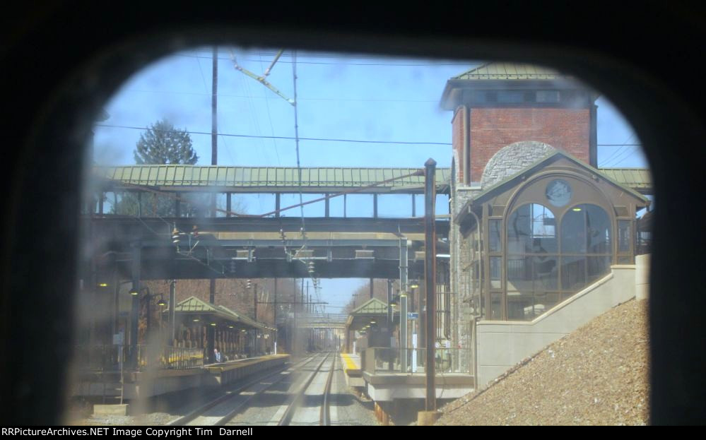 Head end view arriving the station